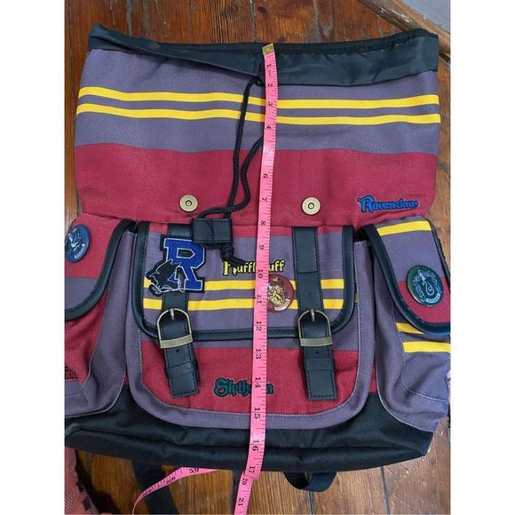 Harry Potter Hogwarts School of Witchcraft & Wizardry Multicolor Backpack MP $80 - Picture 9 of 11